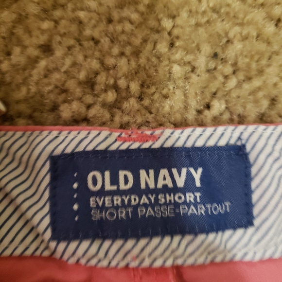 ❤ Old Navy Pink Shorts. - Picture 5 of 7